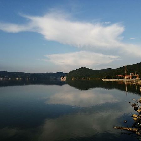 Appartement Soba Katarina à Golubac Extérieur photo